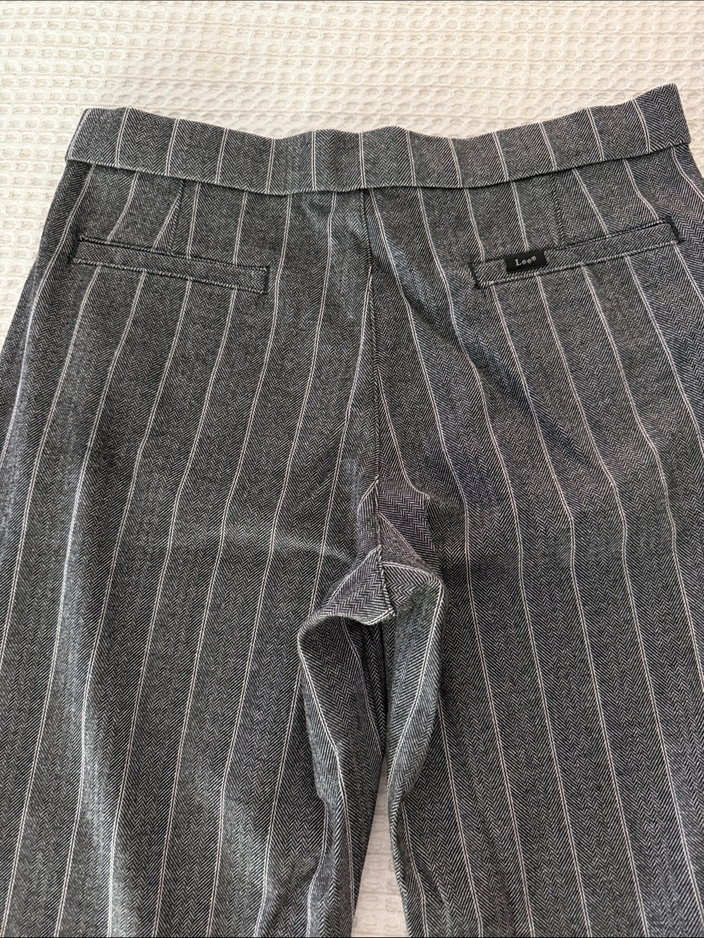 Lee Men's Gray Pinstripe Dress Trousers